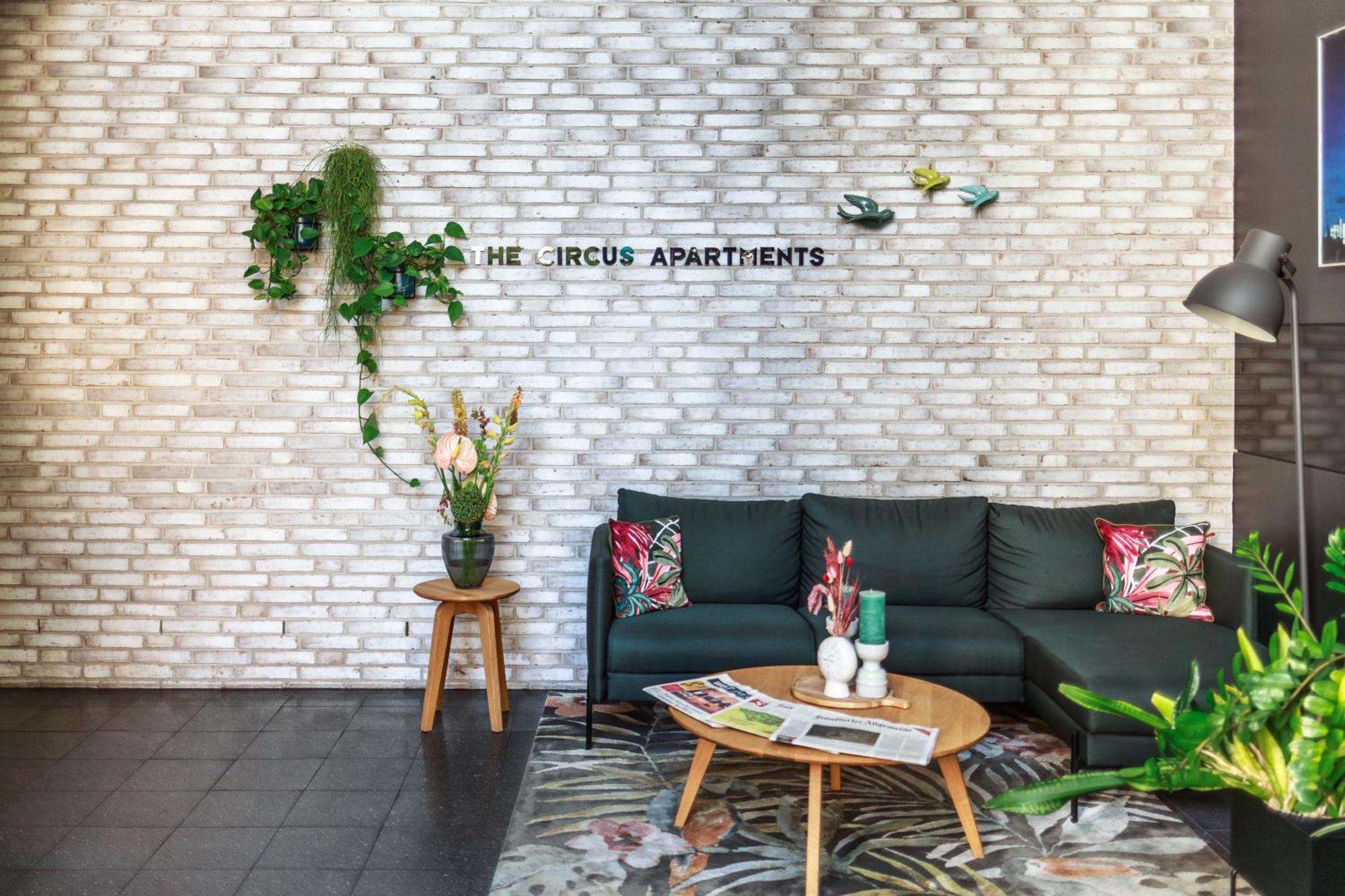 The Circus Apartments Berlim Exterior foto